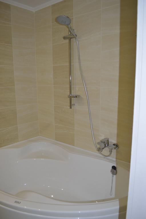 Apartment On Pribuzhskaya 2 Khmelʼnytsʼkyy Extérieur photo